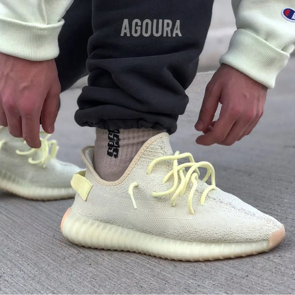 EUC Men’s Size 9 (Euro Sz 42.5) Adidas X Yeezy Boost 350 V2 Sneakers In Butter - Picture 7 of 15